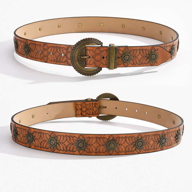 Cinturón de cuero con estampado floral retro con incrustaciones de remaches de estrella