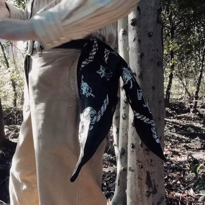 Bufanda cuadrada con gráficos tradicionales del oeste de vaquero