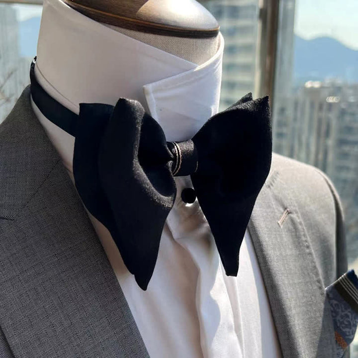 Pajarita formal de gran tamaño con diseño de mariposa en color negro para hombre