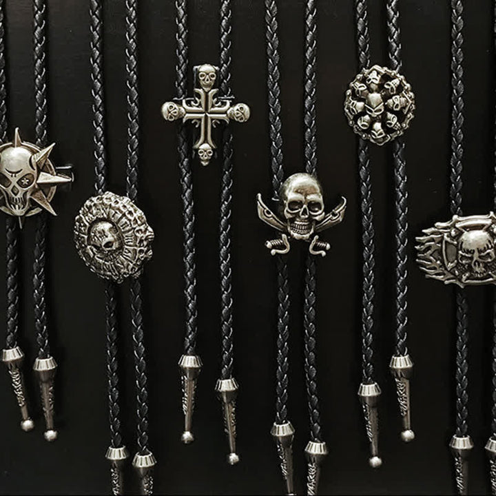 Colgante de plata con forma de calavera y lazo estilo punk