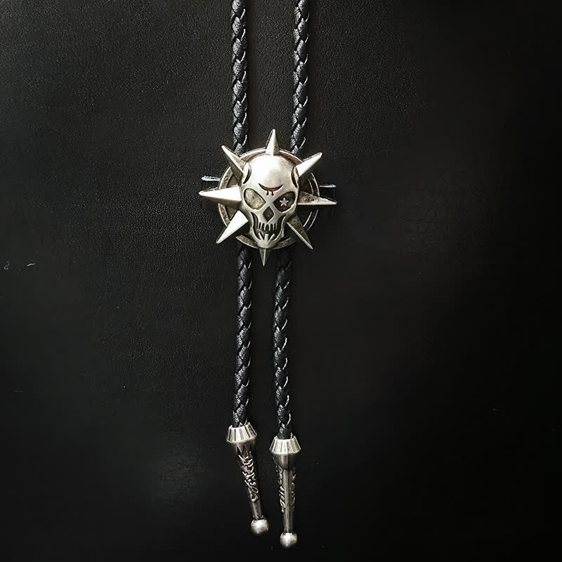 Colgante de plata con forma de calavera y lazo estilo punk