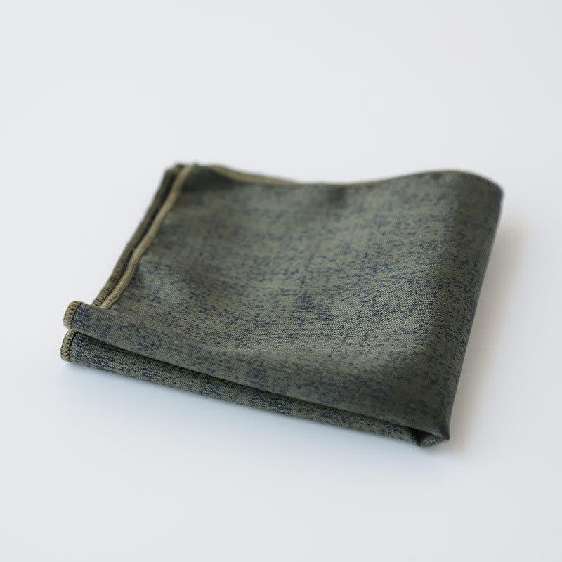 Pañuelo de bolsillo para hombre con estampado oscuro sutil y de color liso