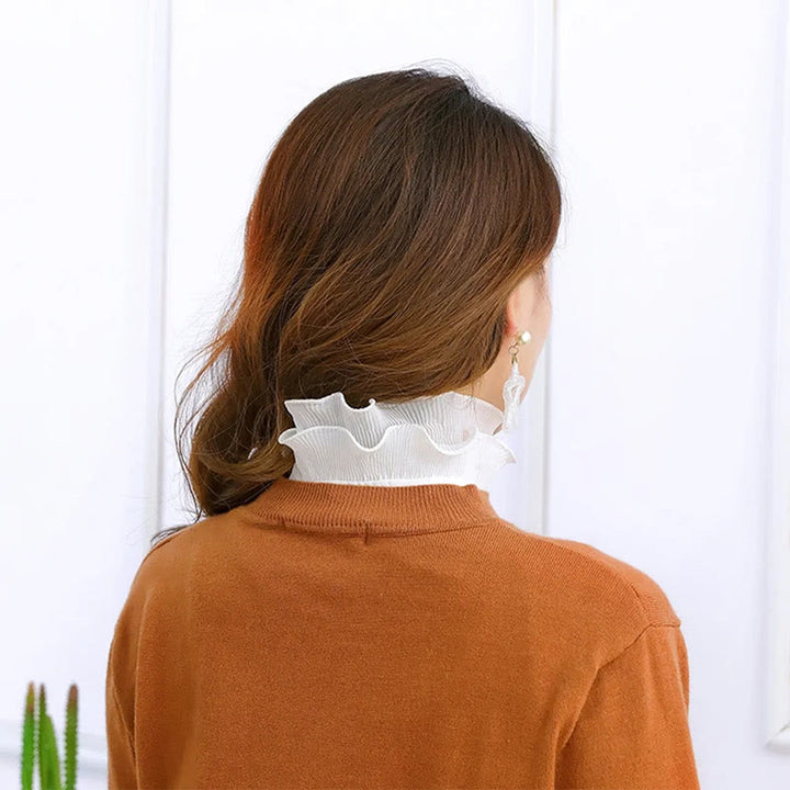 Camisa con solapa desmontable, cuello alto falso con volantes y mangas