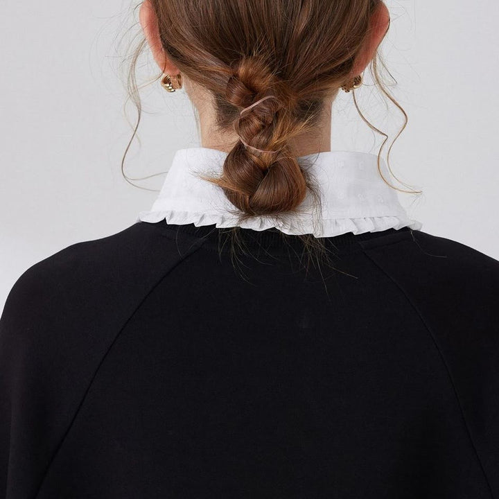 Blusa camisera desmontable con cuello falso y entramado de pétalos