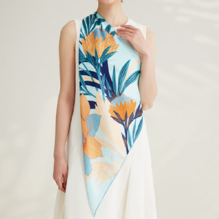Bufanda fina de seda con estampado floral Protea para mujer
