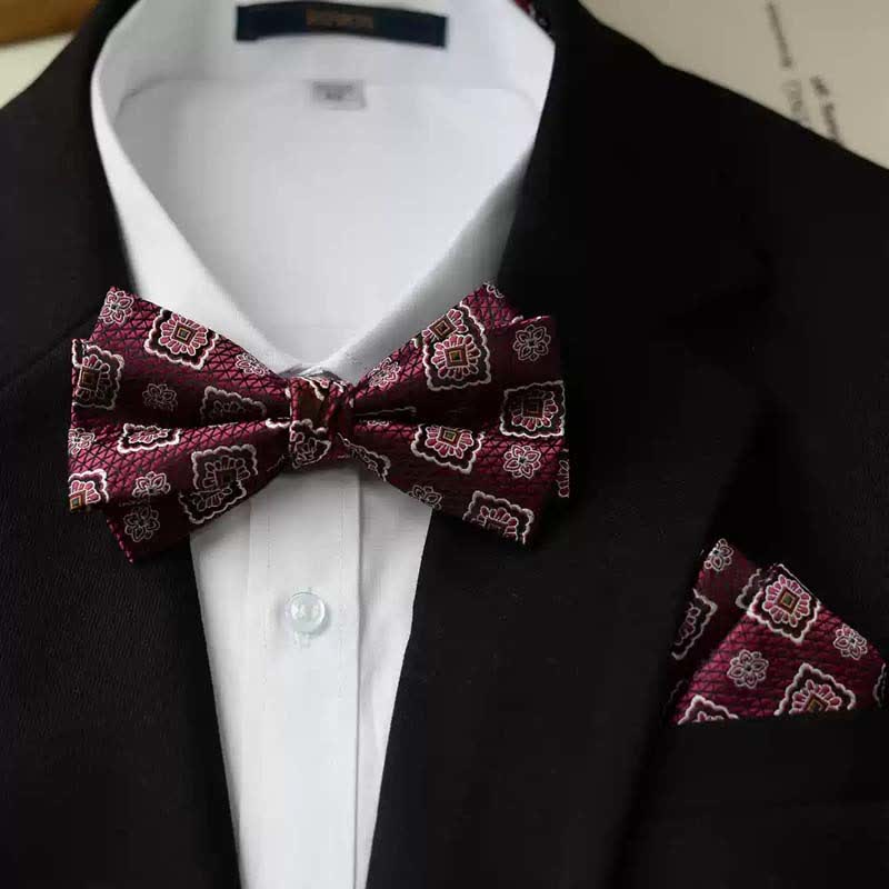 Pajarita con pañuelo de doble capa con estampado vintage para hombre