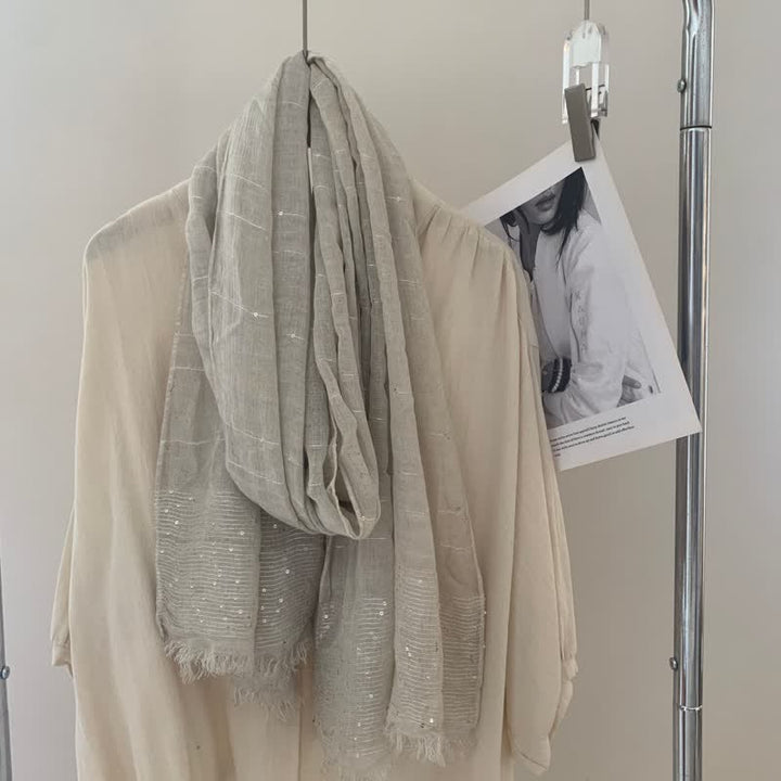 Bufanda fina de color liso con lentejuelas teñidas y sucias