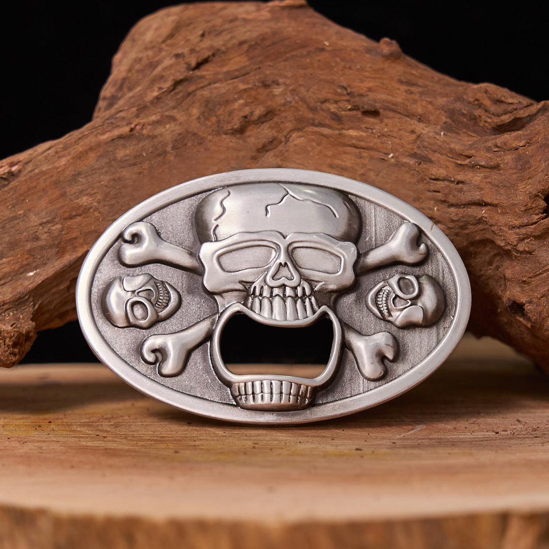 Cinturón de cuero con hebilla estilo western, hecho a mano, con calavera y abrebotellas