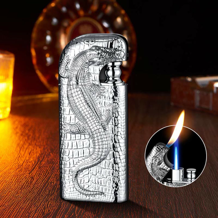 Encendedor de butano recargable con doble llama y relieve de cocodrilo salvaje