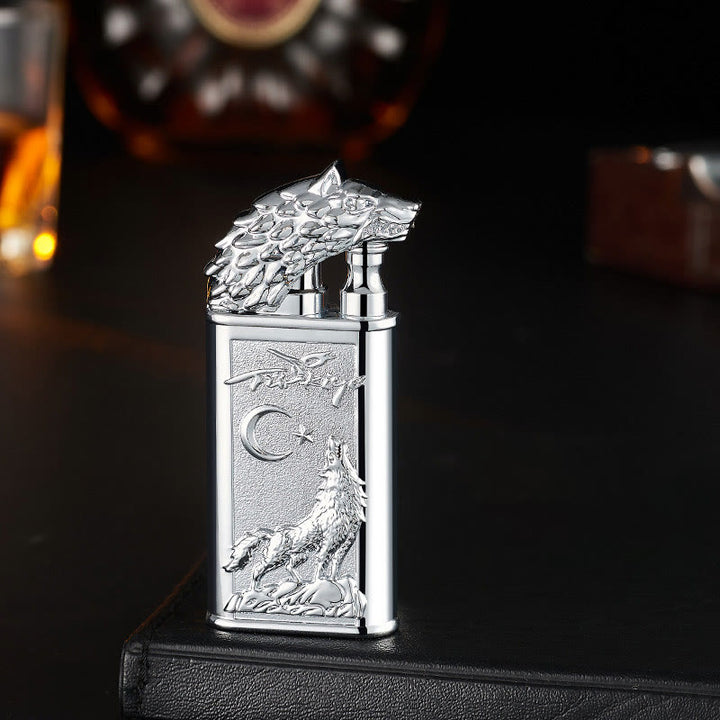 Encendedor de butano recargable con doble llama y relieve de lobo rugiente