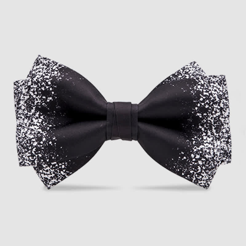 Pajarita para hombre con diseño de cielo nocturno resplandeciente en blanco y negro