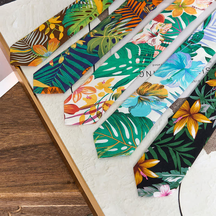 Corbata ajustada de algodón con estampado floral para hombre