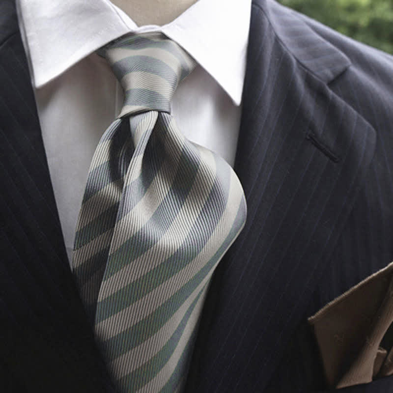 Corbata clásica de seda auténtica con rayas anchas para hombre