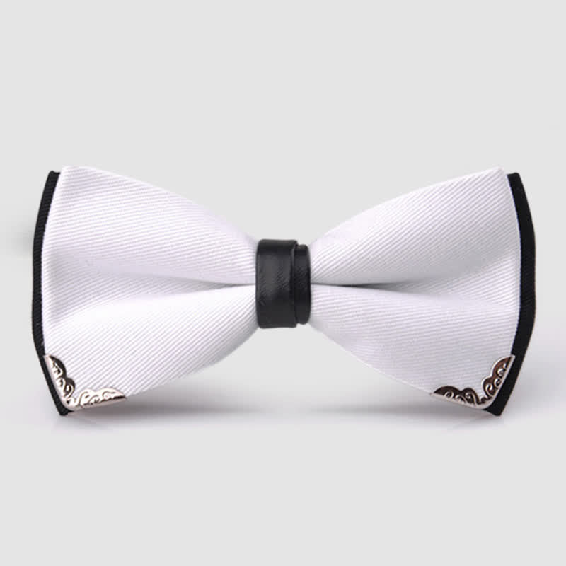 Pajarita elegante con detalles de metal dorado para hombre