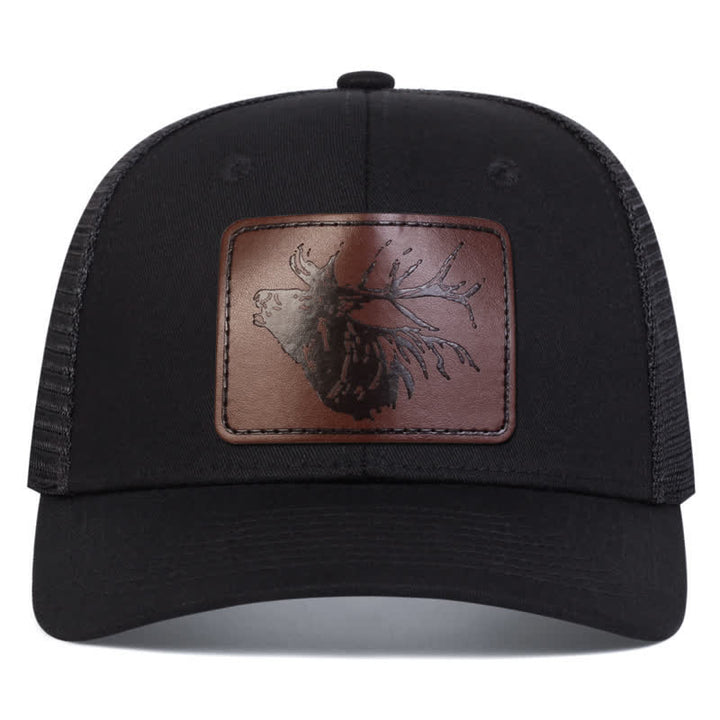 Gorra de camionero con parche de etiqueta de cuero y cabeza de ciervo grande