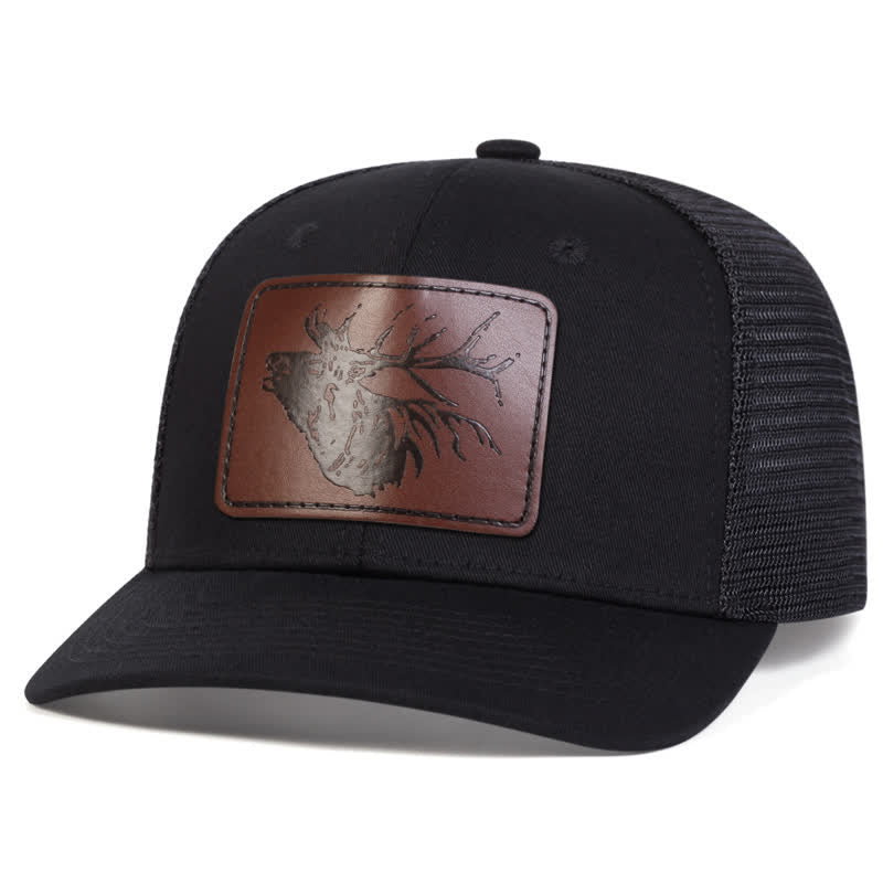 Gorra de camionero con parche de etiqueta de cuero y cabeza de ciervo grande