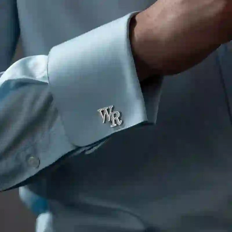 Juego de 1 par de gemelos de traje con cubiertas de botones y letras personalizadas.