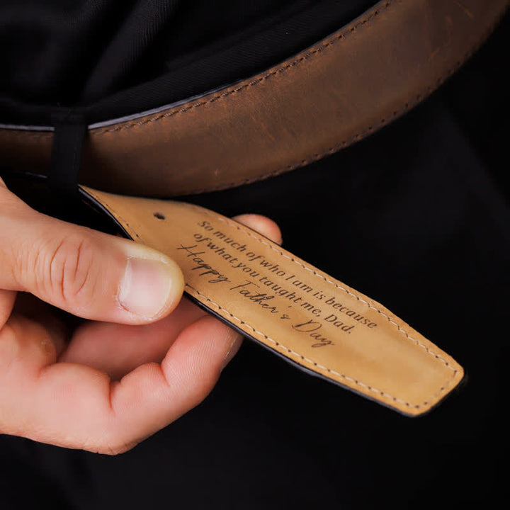 Cinturón de cuero personalizado con punta grabada personalizada y sencilla