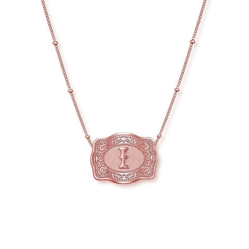 Collar con inicial en relieve en oro rosa