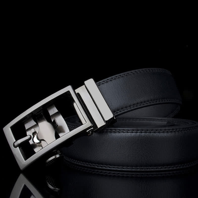 Cinturón de cuero con hebilla automática hueca sofisticado para hombre