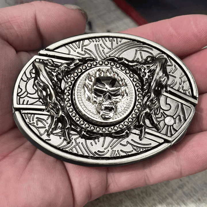 Cinturón de cuero con calavera giratoria y navaja plegable para hombre