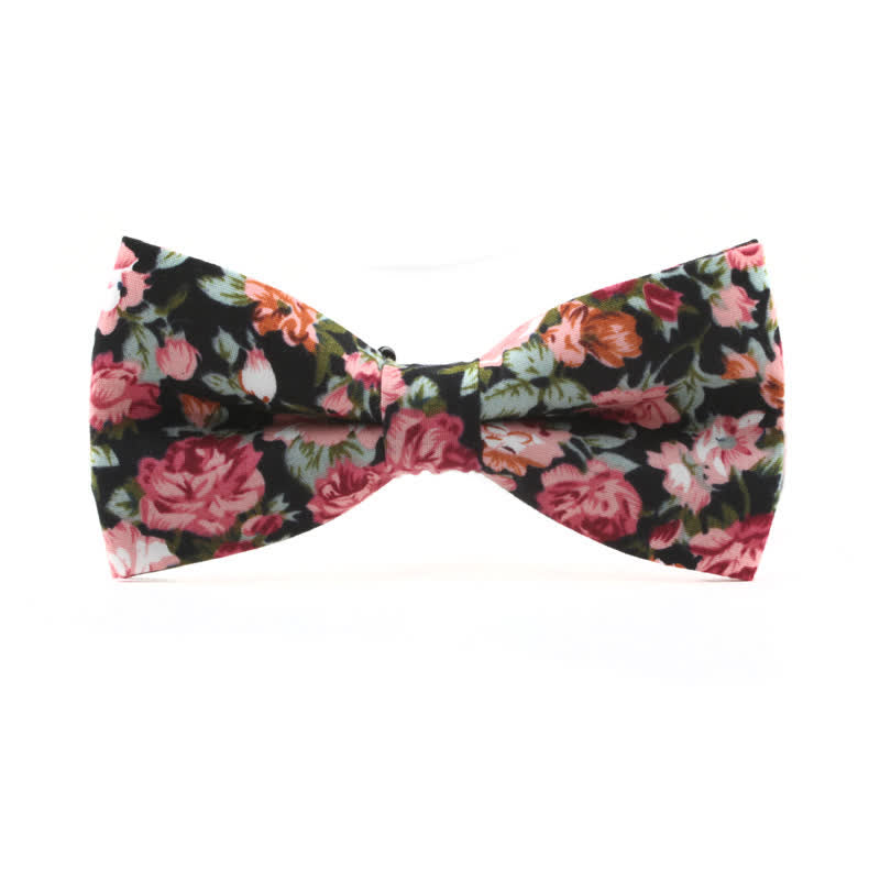Pajarita con estampado floral de hojas de rosas teñidas para hombre