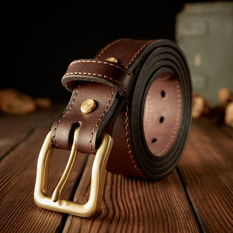 Cinturón de cuero vintage con hebilla de una sola punta para hombre