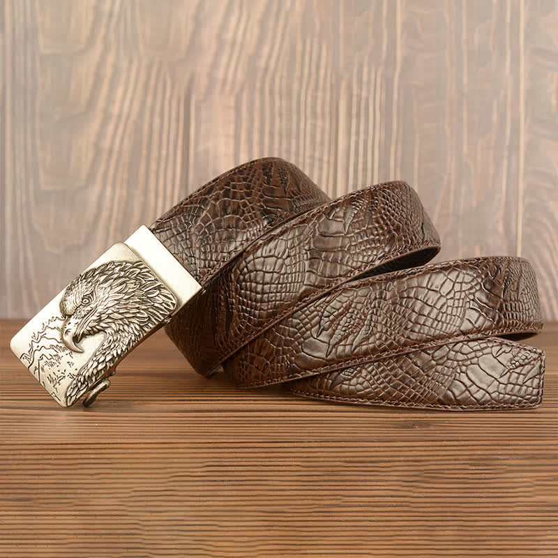 Cinturón de piel con estampado de cocodrilo y águila tallada para hombre