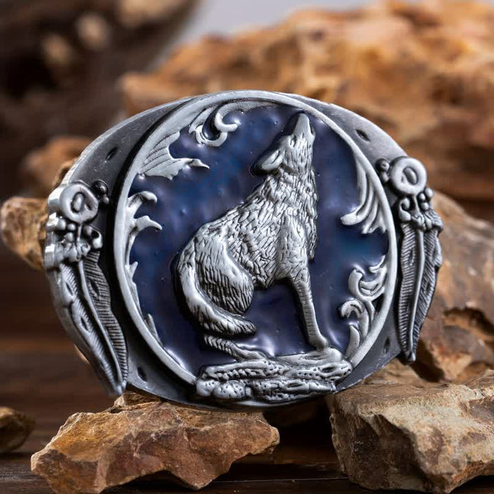 Cinturón de cuero con hebilla de lobo aullador esmaltado para hombre hecho a mano