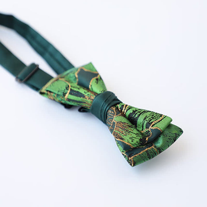Pajarita Koi en tono dorado de la serie verde para hombre