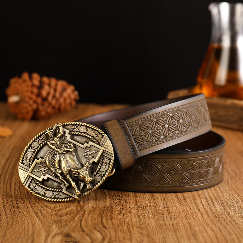 Cinturón de cuero con diseño de toro dominante para hombre