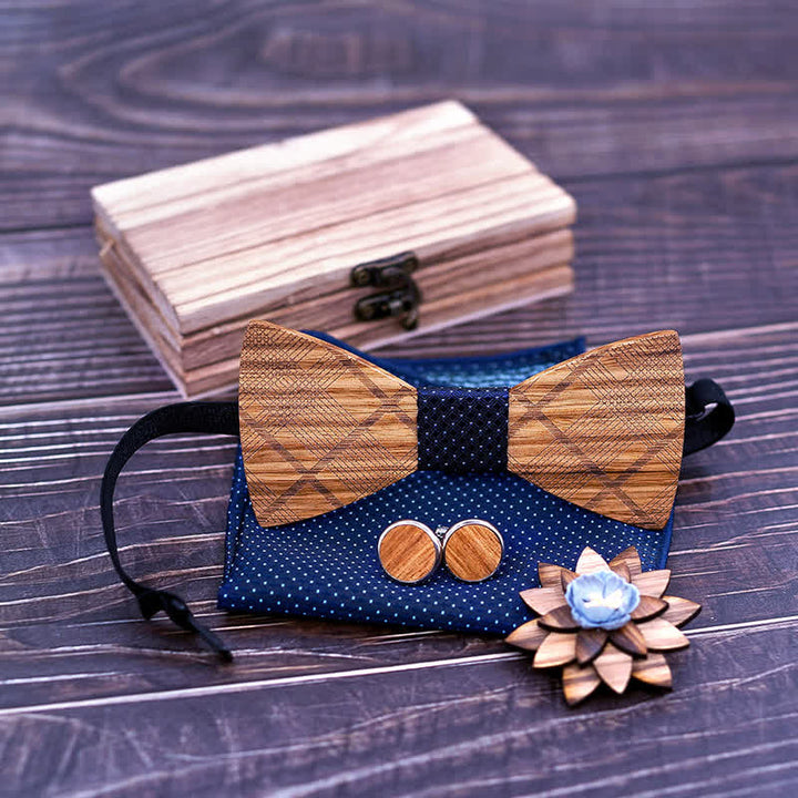 Juego de 4 pajaritas clásicas de madera a cuadros para hombre.