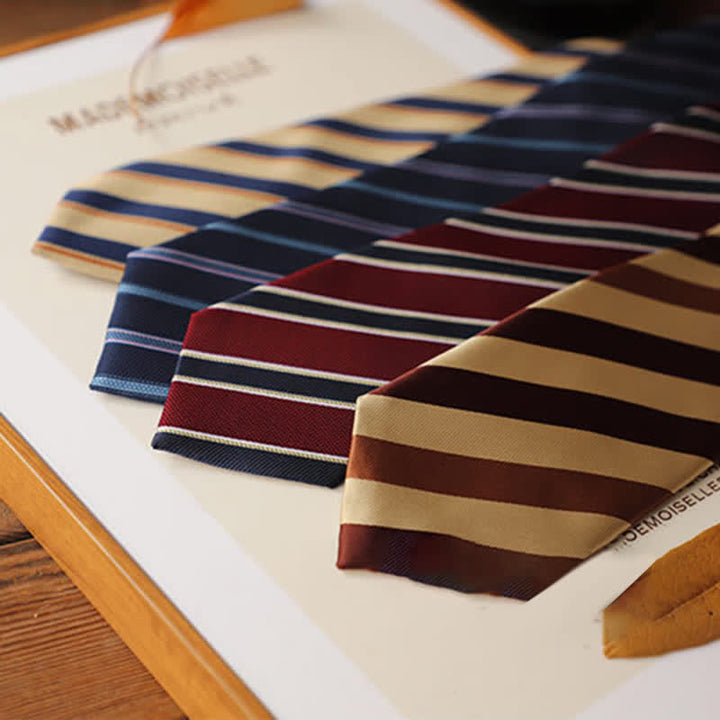 Corbata clásica de rayas para uso diario en la oficina para hombre