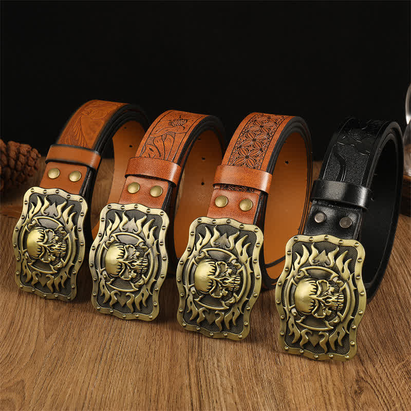 Cinturón de cuero con llamas y cabeza de calavera de moda para hombre