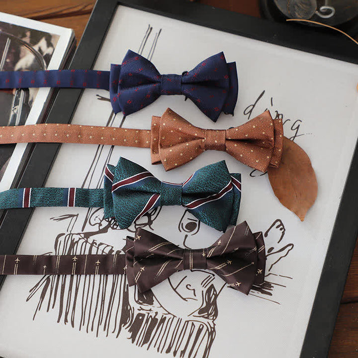 Pajarita elegante de lunares a rayas para hombre