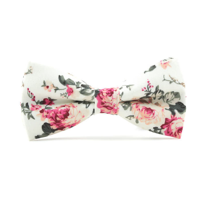 Pajarita con estampado floral de hojas de rosas teñidas para hombre