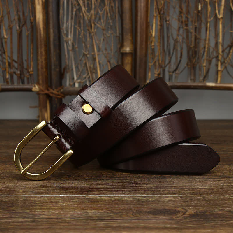 Cinturón casual de cuero liso y brillante para hombre