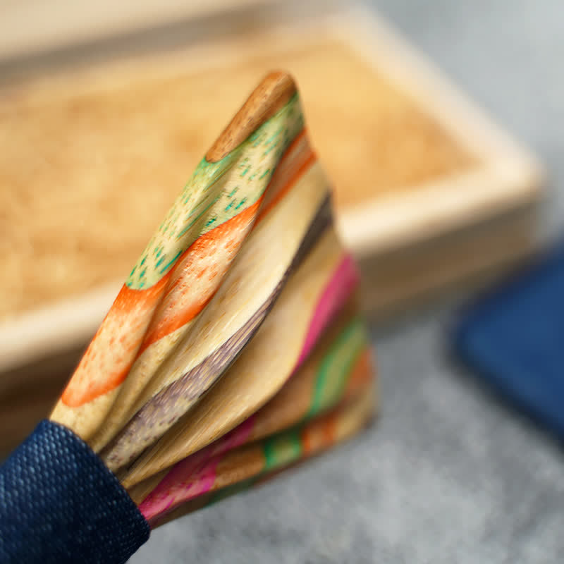 Juego de 2 pajaritas de madera con diseño de arcoíris y arrugas para hombre.