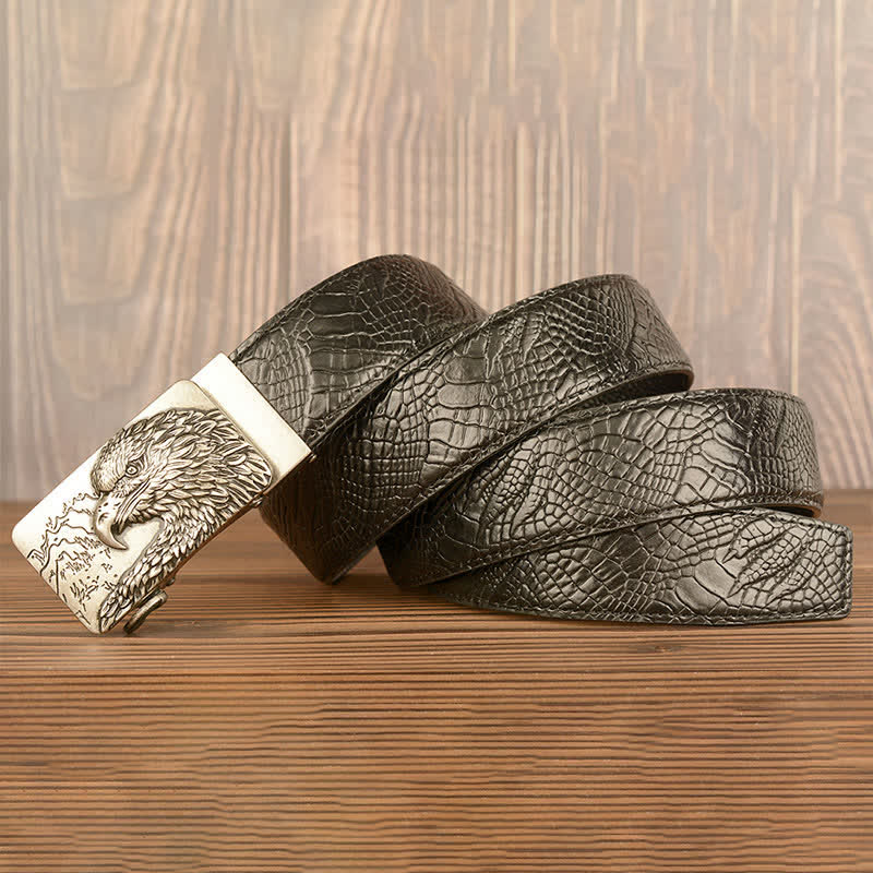 Cinturón de piel con estampado de cocodrilo y águila tallada para hombre