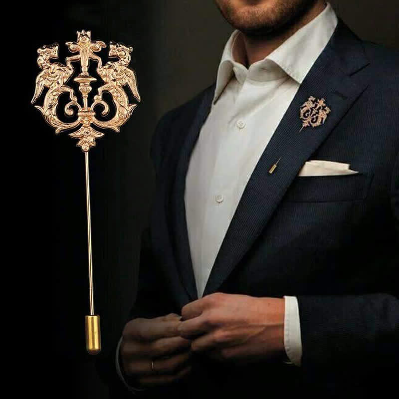 Broche de león doble hueco para hombre