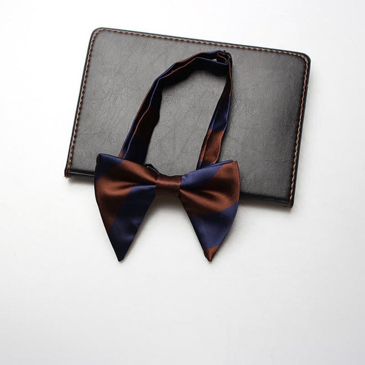 Pajarita de rayas de gran tamaño y punta para hombre de estilo universitario