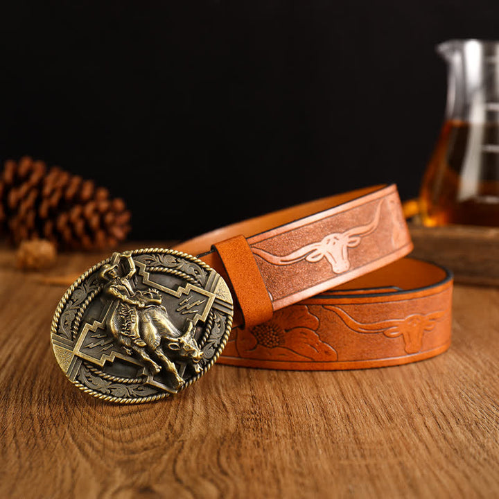 Cinturón de cuero con diseño de toro dominante para hombre
