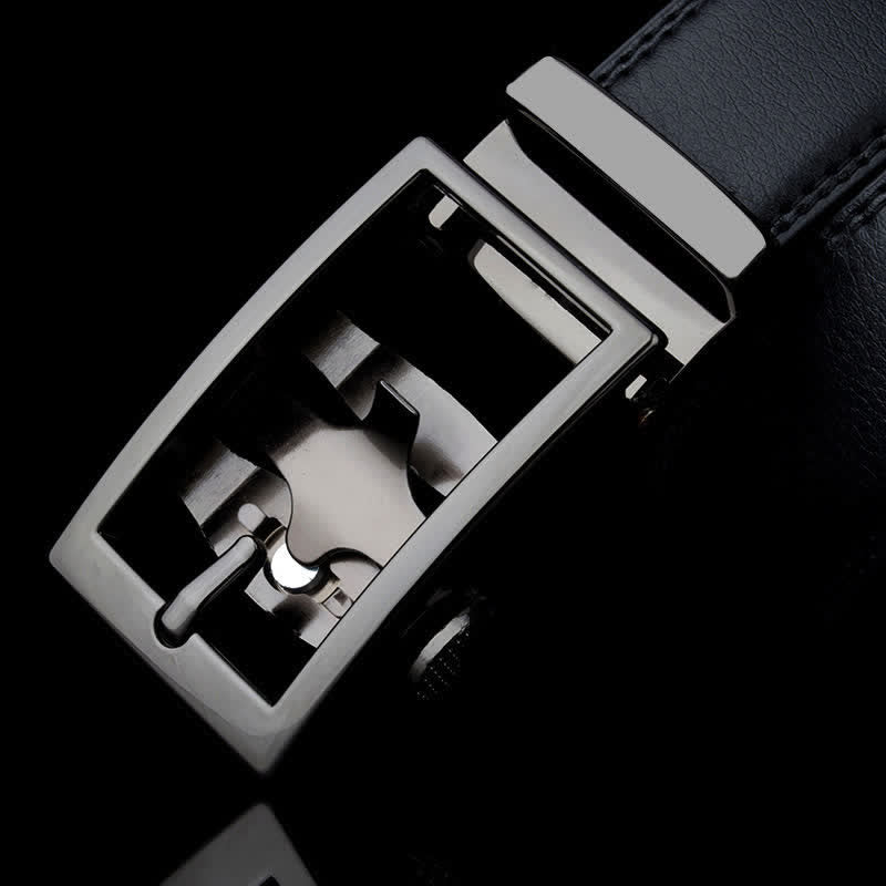 Cinturón de cuero con hebilla automática hueca sofisticado para hombre