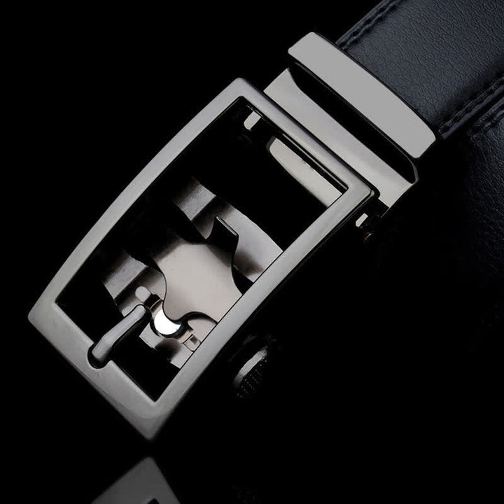 Cinturón de cuero con hebilla automática hueca sofisticado para hombre