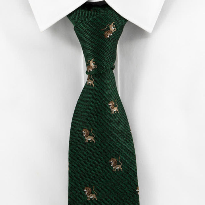 Corbata de hombre con dibujo de león y cazador de animales