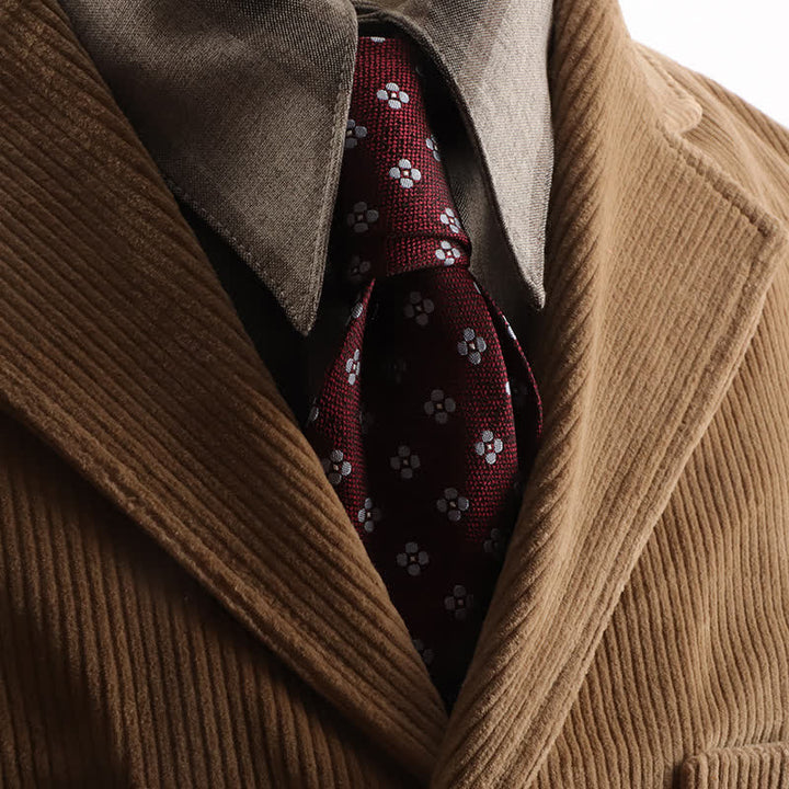 Corbata con textura y diseño de pequeñas flores geométricas para hombre