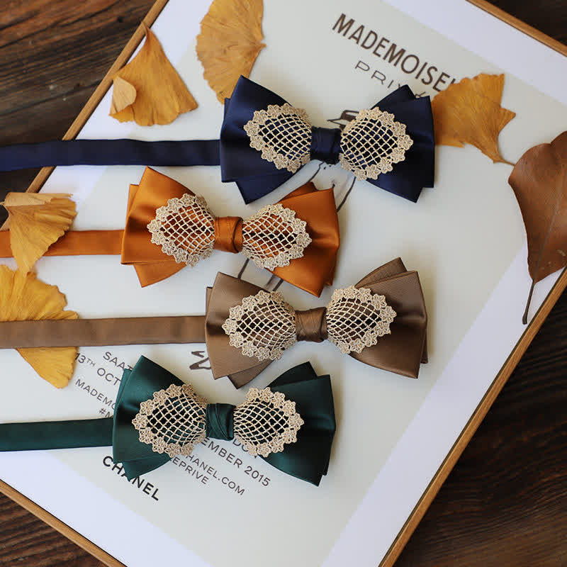 Pajarita elegante con encaje floral para hombre