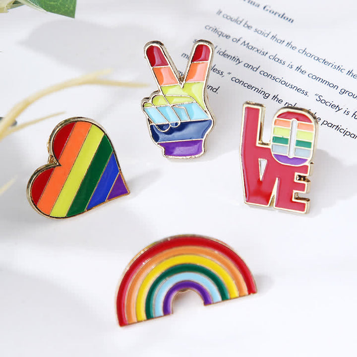4 broches con la bandera del arcoíris Love Is Love