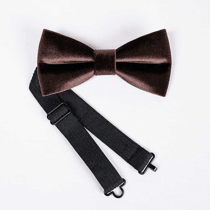 Pajarita de terciopelo color marrón café liso para hombre