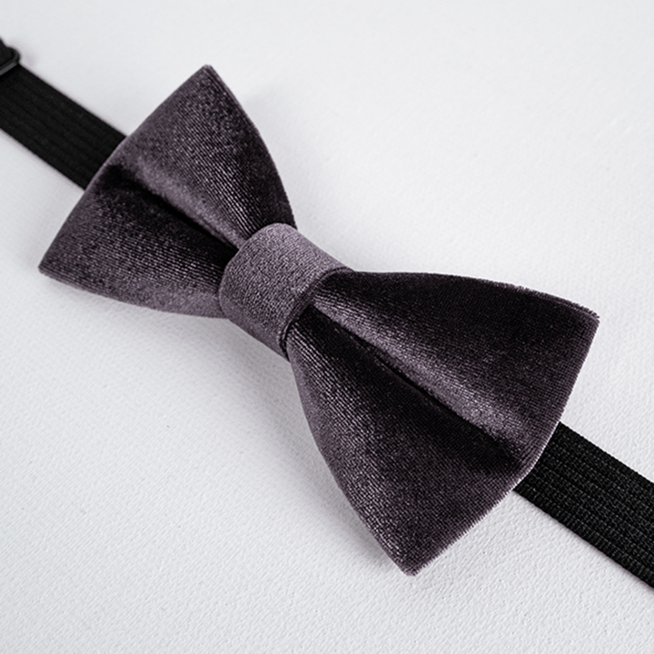Pajarita de terciopelo de color morado oscuro liso para hombre